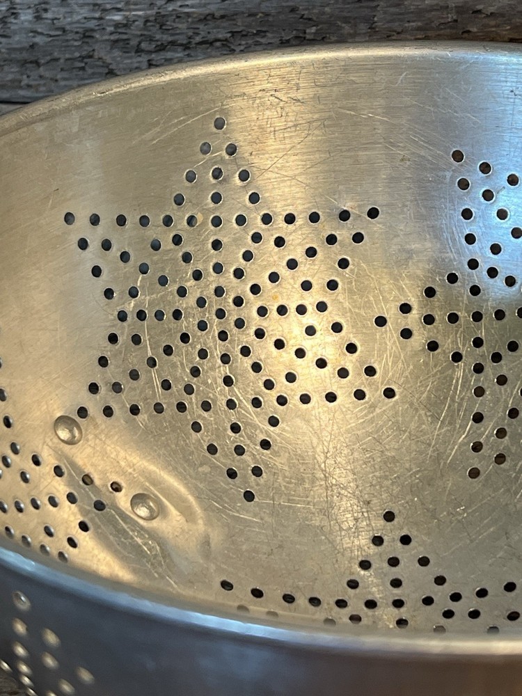 Vtg Metal Star Calander Strainer Kitchen Decor 3#