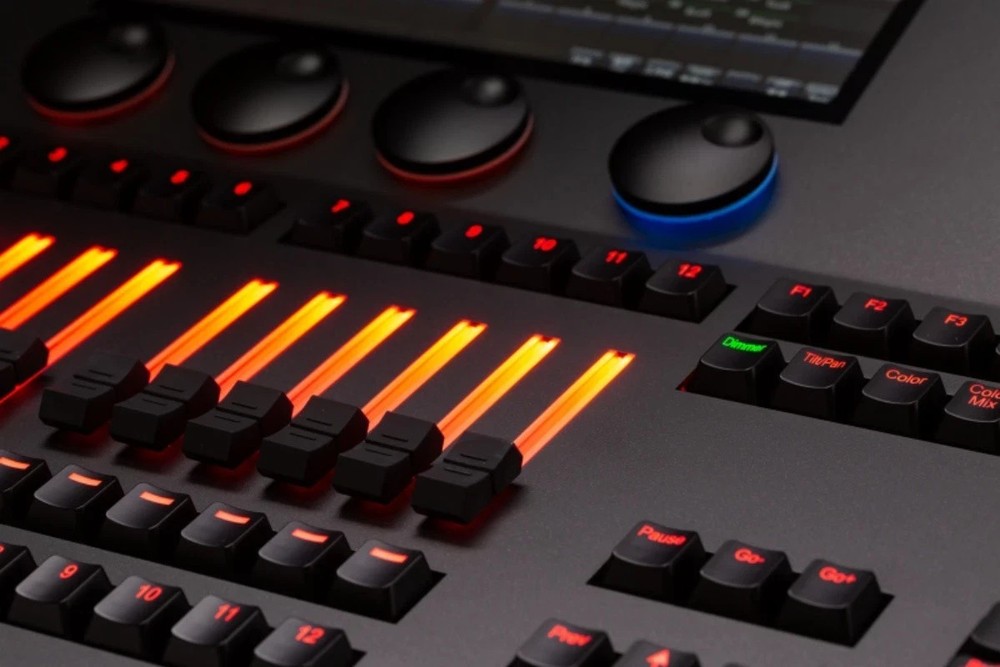 Professional Dj Dmx Code Victory 5 Lighting Console 2048CH V5 Controller/display