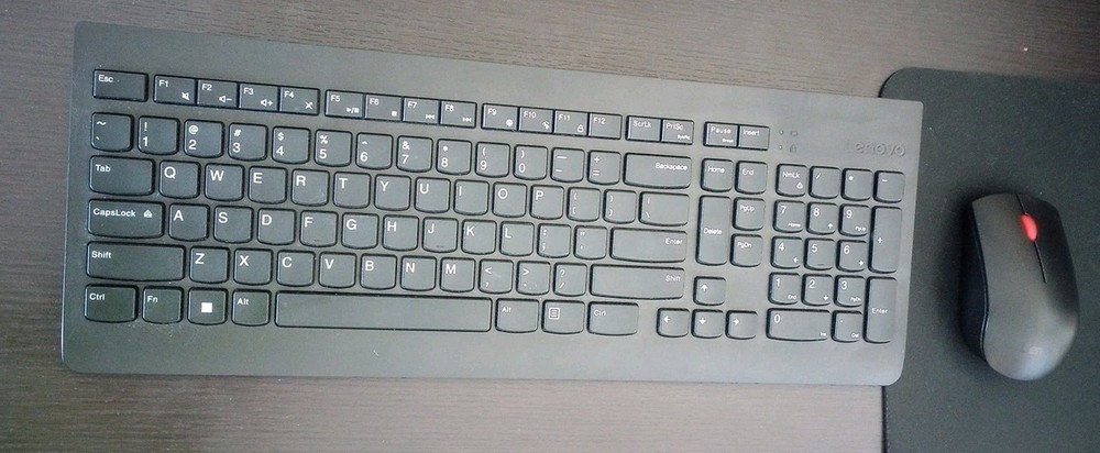 Lenovo KBRFBU71 Keyboard & Mouse Combo - COMPLETE With Dongle.