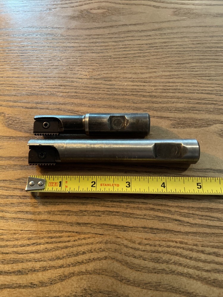 (QTY:2) THREAD MILL TOOLHOLDERS W/ INSERTS (Carmex SR 0790 H21 & Unbranded 5in.)