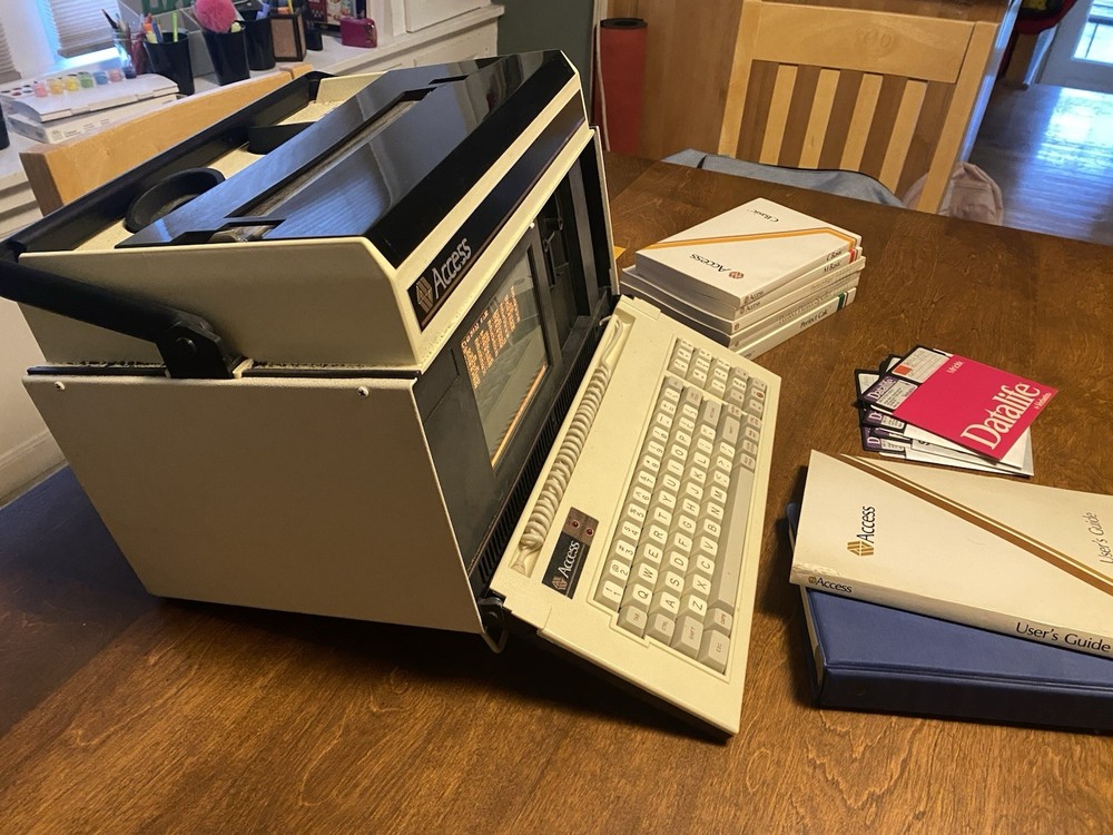 Rare Access Matrix CP/M Portable Vintage Computer from 1983 w System Software