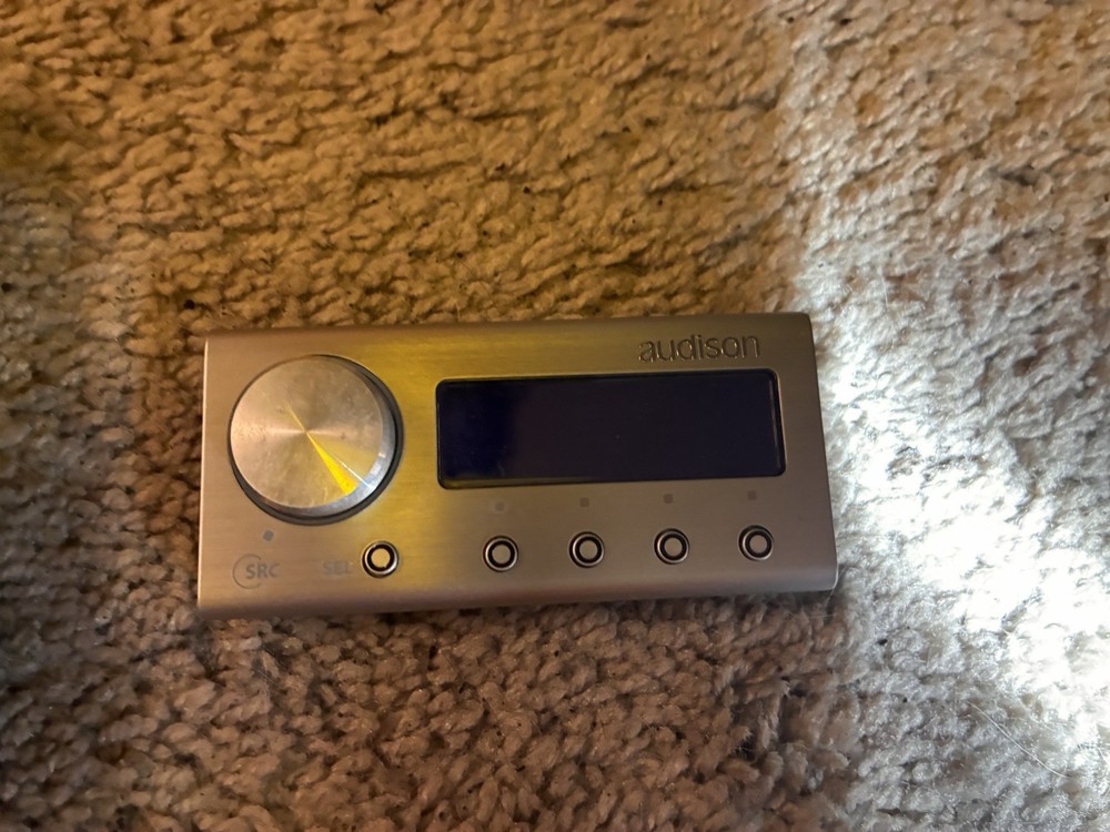 Audison Bit Ten D Signal Processor with Remote Control