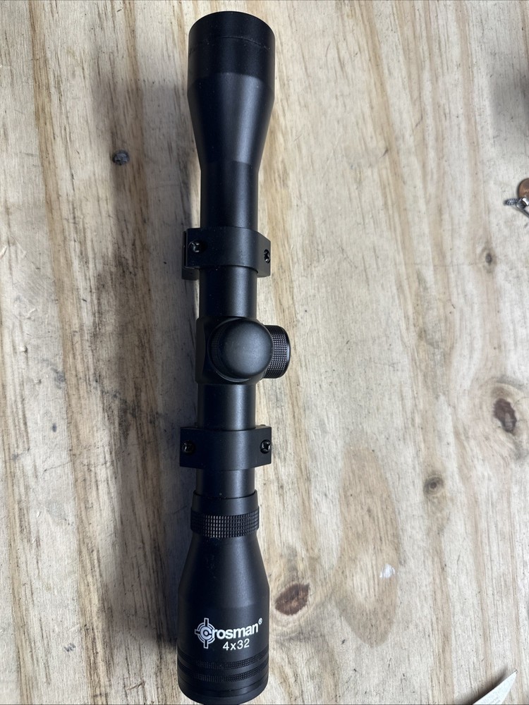 Crosman  4 X 32 Rifle Scope With Mounts