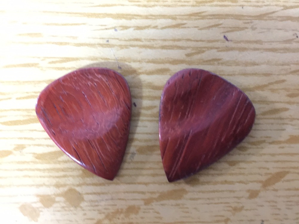 Timber Tones Groovy Tone Padauk - Single Pick