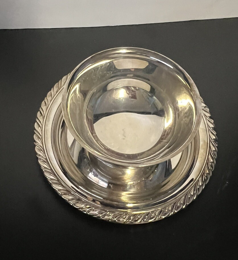 Oneida LTD Silversmiths Bowl W/Attached Dish