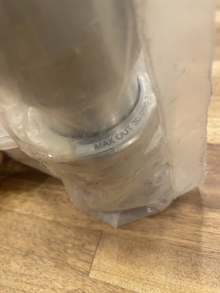 AP Tech AK1002S 4PL 4400 V3Pressure Regulator