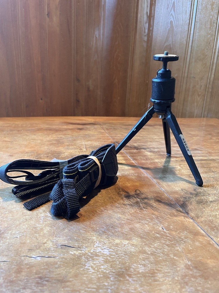 BOGEN Camera Tripod Stand With Camera Straps 