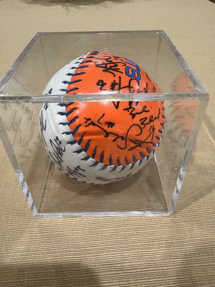 Rare Chicago Bandits NPF Team Signed Ball