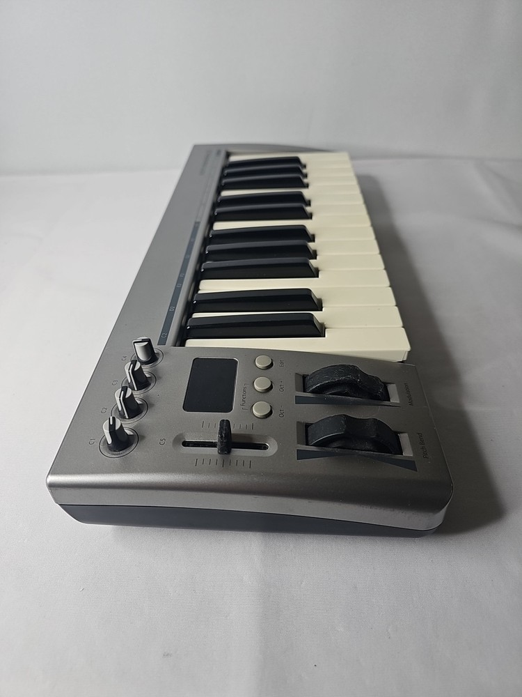 Acorn Masterkey 25 Key USB Midi Keyboard Controller - Tested