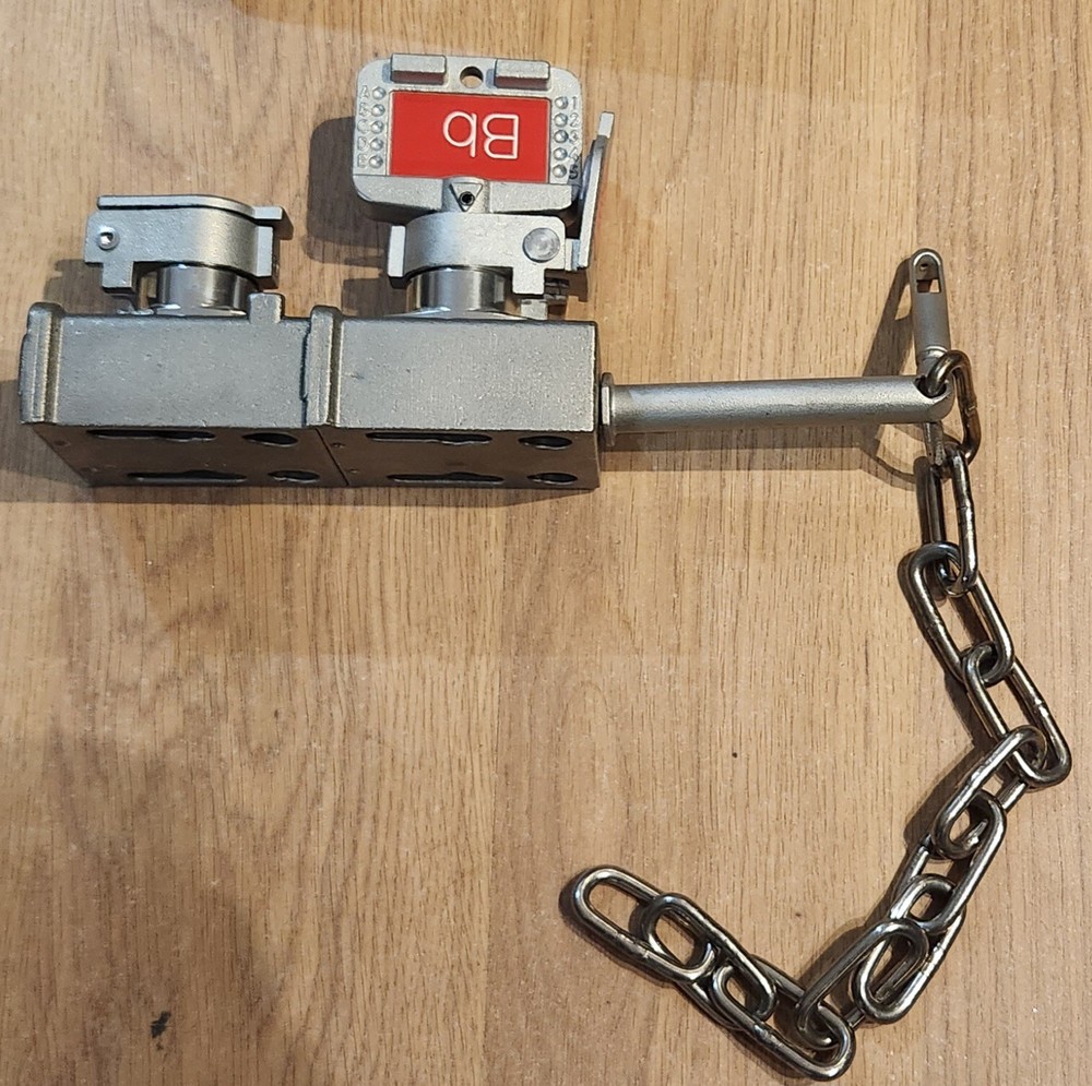 ALLEN BRADLEY 440T-MDCLE10AABB Guard Master