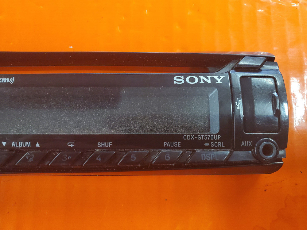Sony CDX-GT570UP *FACE PLATE ONLY*