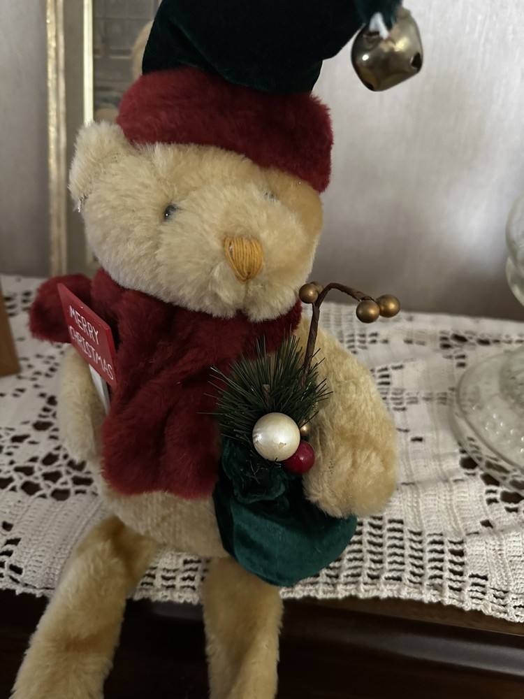 PLUSH CHRISTMAS BEAR SHELF SITTER