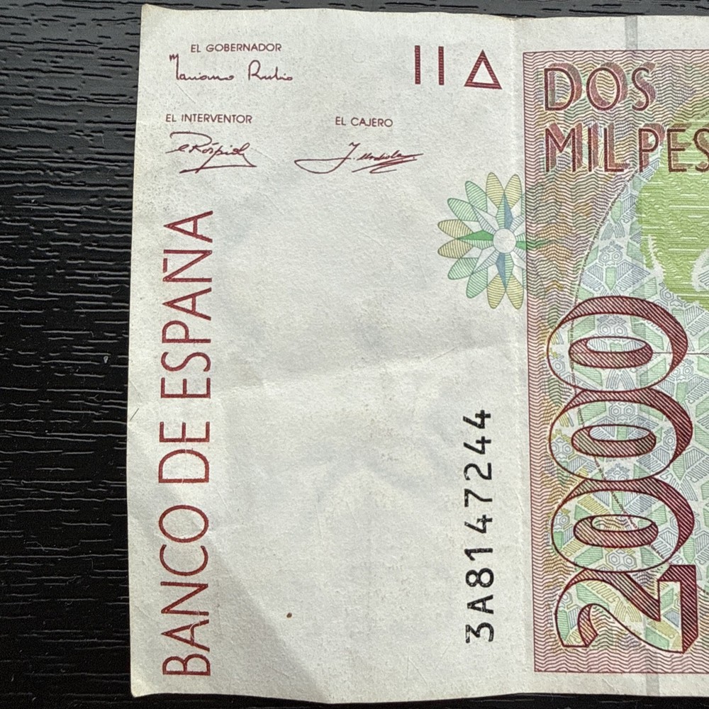 SPAIN 2000 Pesetas Banknote (1992)