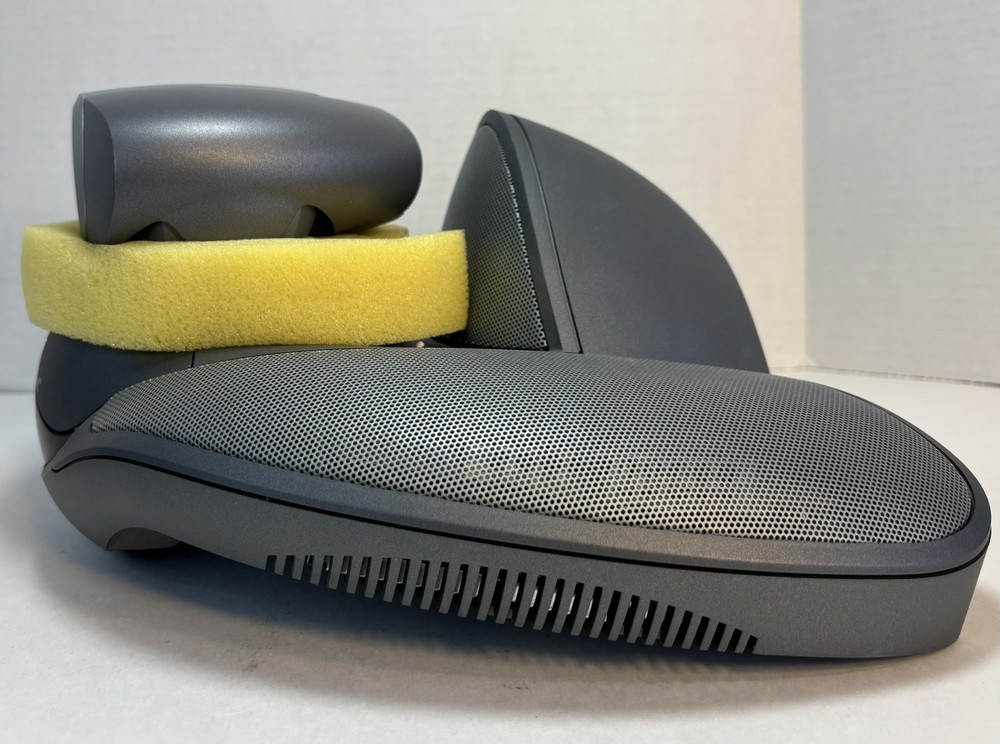 Polycom VSX 7000 NTSC Camera Video Conferencing System W/ Remote & Cables