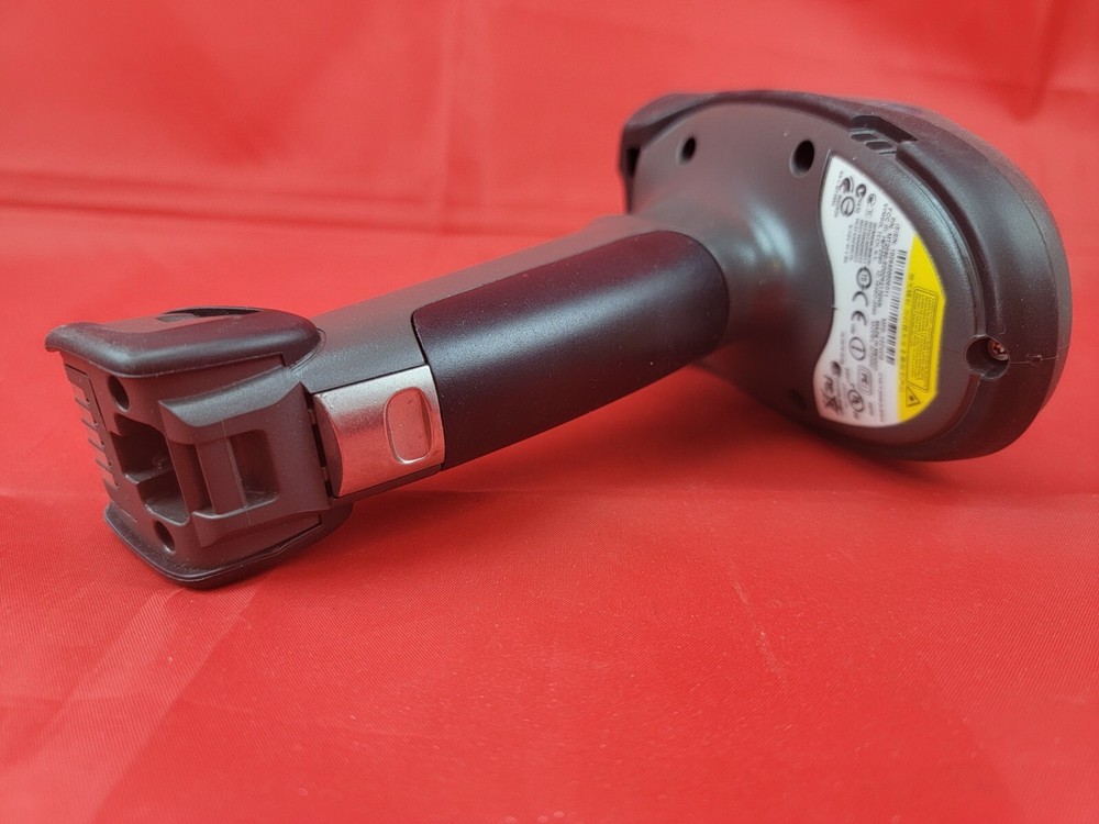 Symbol Technologies MT2090-SD0D62170WR Handheld Barcode Scanner and Cradle