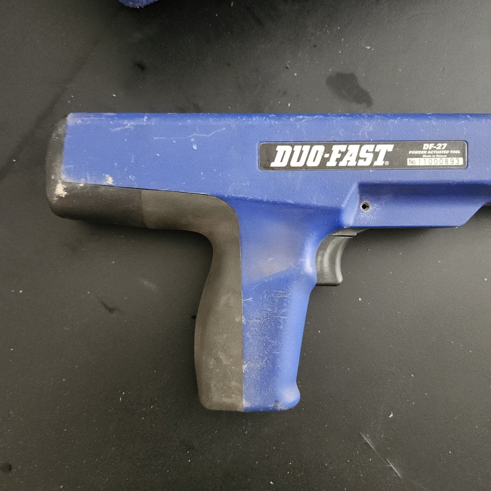 Duo-Fast DF-27 .27 Caliber Semi-Automatic Powder Actuated Tool