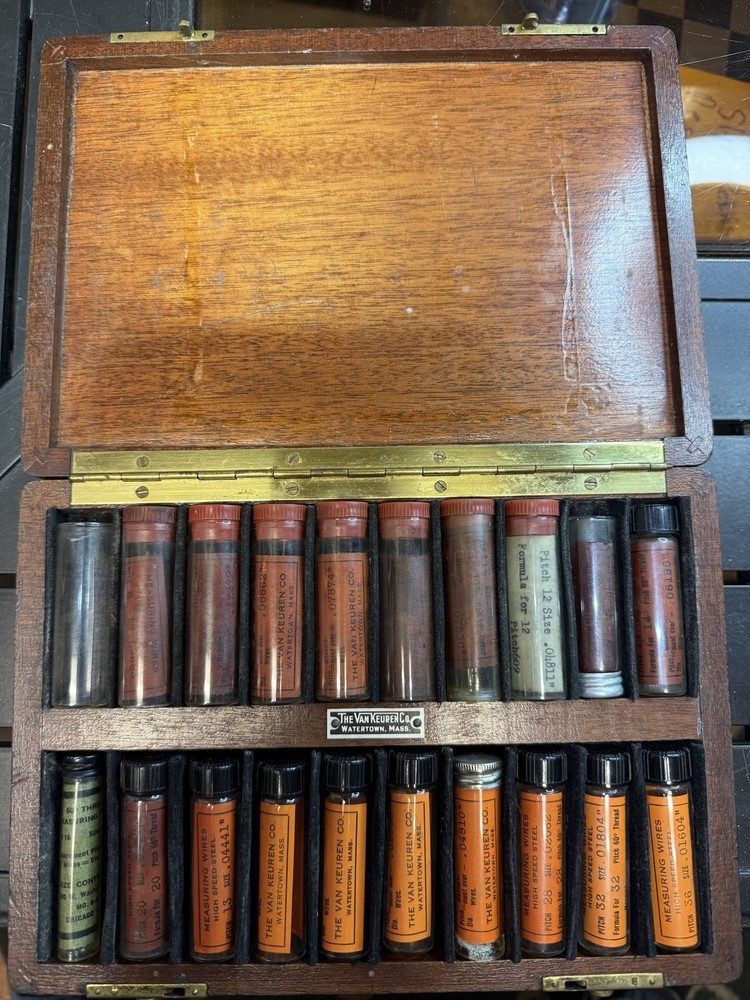 Van Keuren Thread Measuring Wire Library – 60° HSS – Mahogany Case – VTG