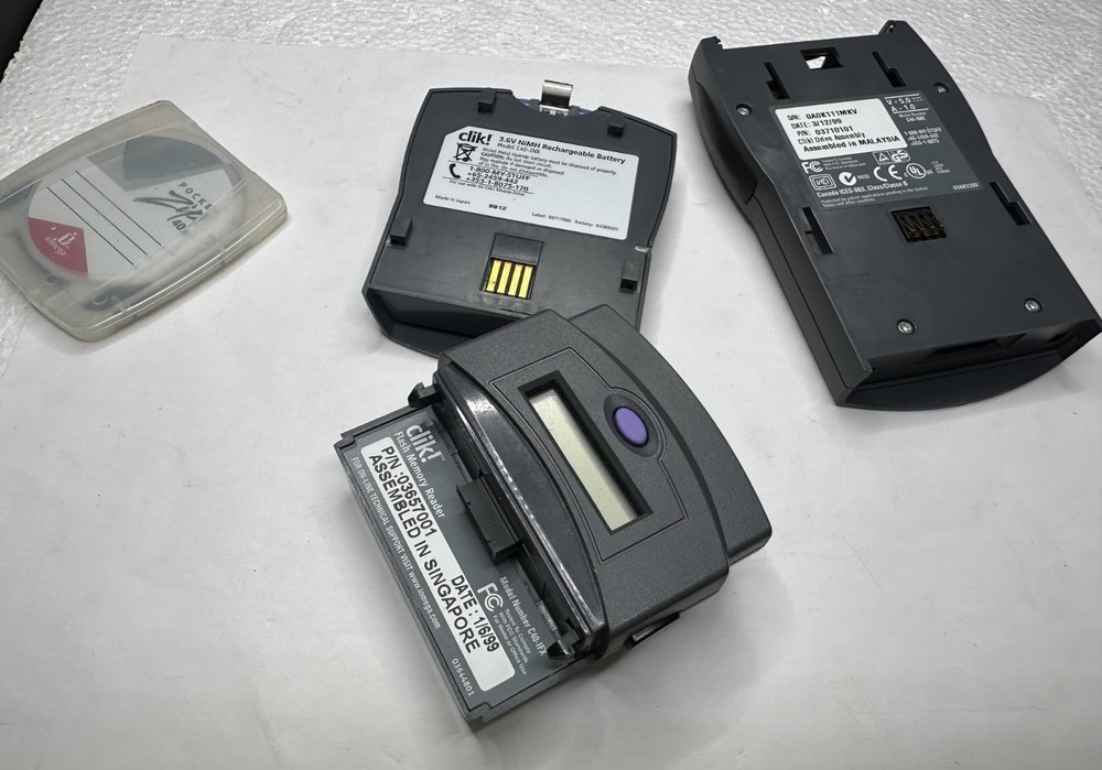IOMEGA CLIK! C40-IME FLASH MEMORY, DISC, READER, UNTESTED, STRICTLY FOR PARTS