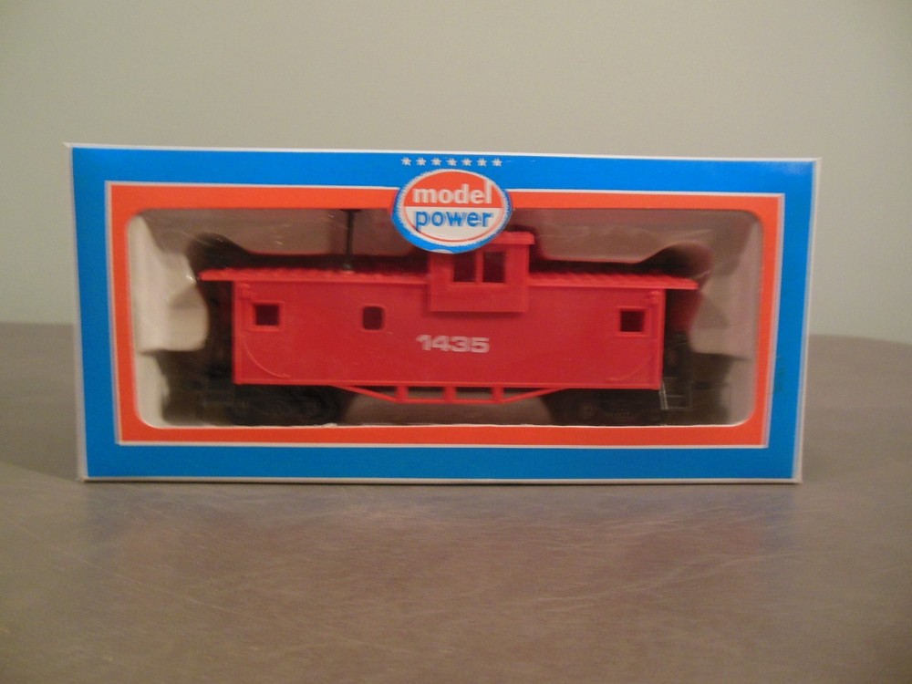 HO Model Power 1047 Silver Cloud Train Set