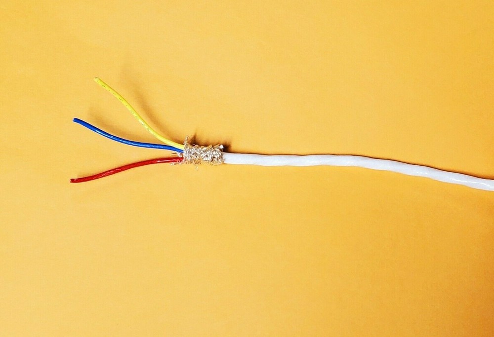 Wire Mil-Spec (PTFE) 16 AWG 3 Cond, Shielded Silver Plated Copper Stranded 25 ft