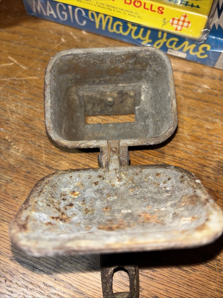 Universal Ice Shaver LF&C New Britain CT