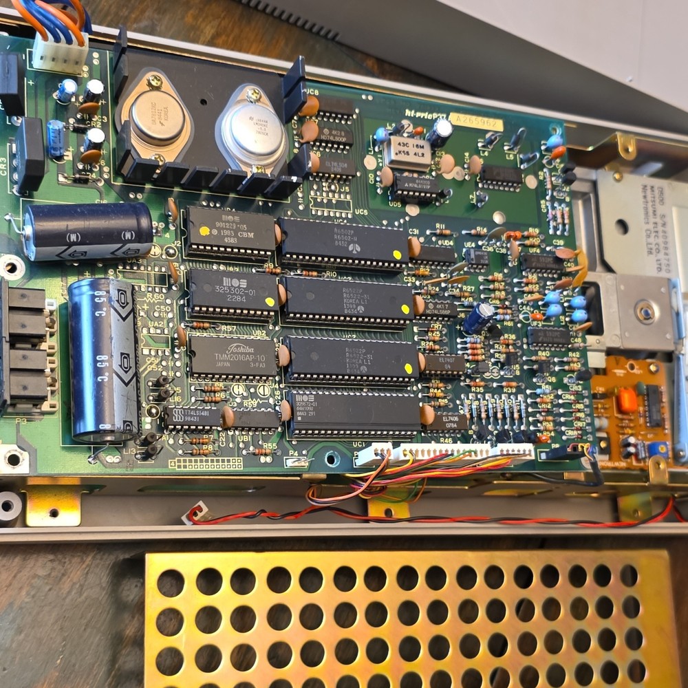 PARTS ONLY Commodore 1541 5¼ in Floppy Disk Drive, DIN Interface, Beige