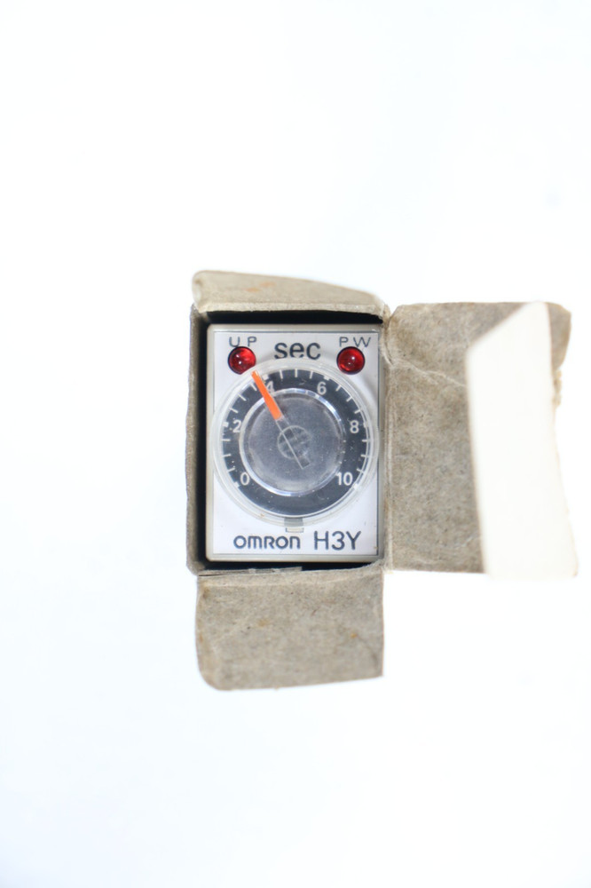 Omron H3Y Solid-state Timer