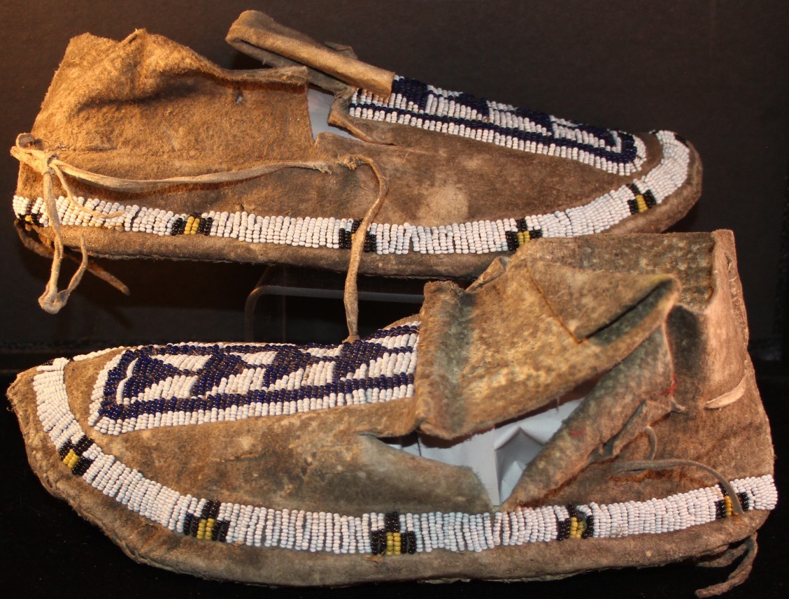 1890s Central Plains Tribe Moccasins
