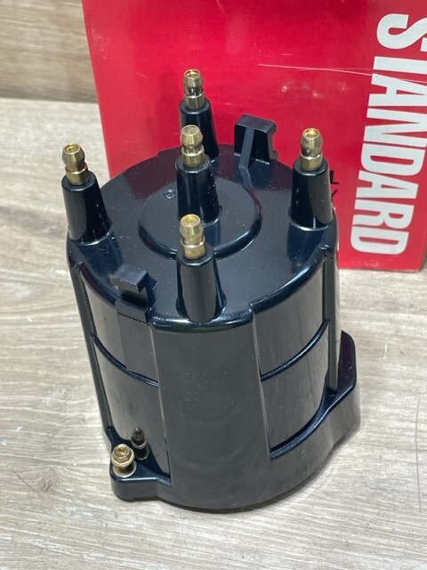 NOS Standard DR-463 Distributor Cap