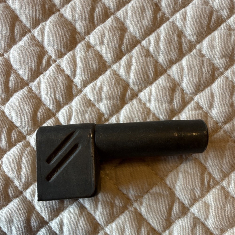 Rifle bore sight tool