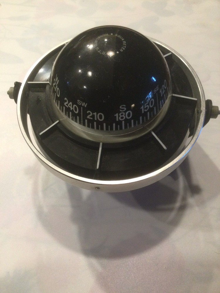 Marine Sailor Compass Gimbal Action