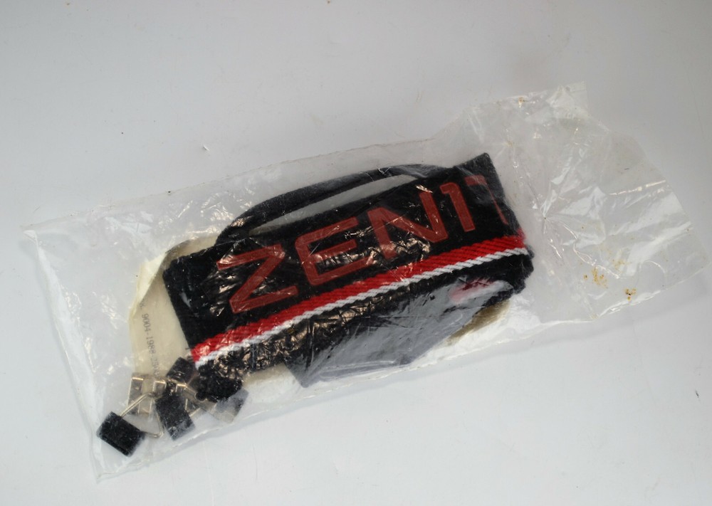 EXC! NEVER OPENED! SOVIET USSR "ZENIT" STRAP FOR ZENIT CAMERAS, FULL SET (1)