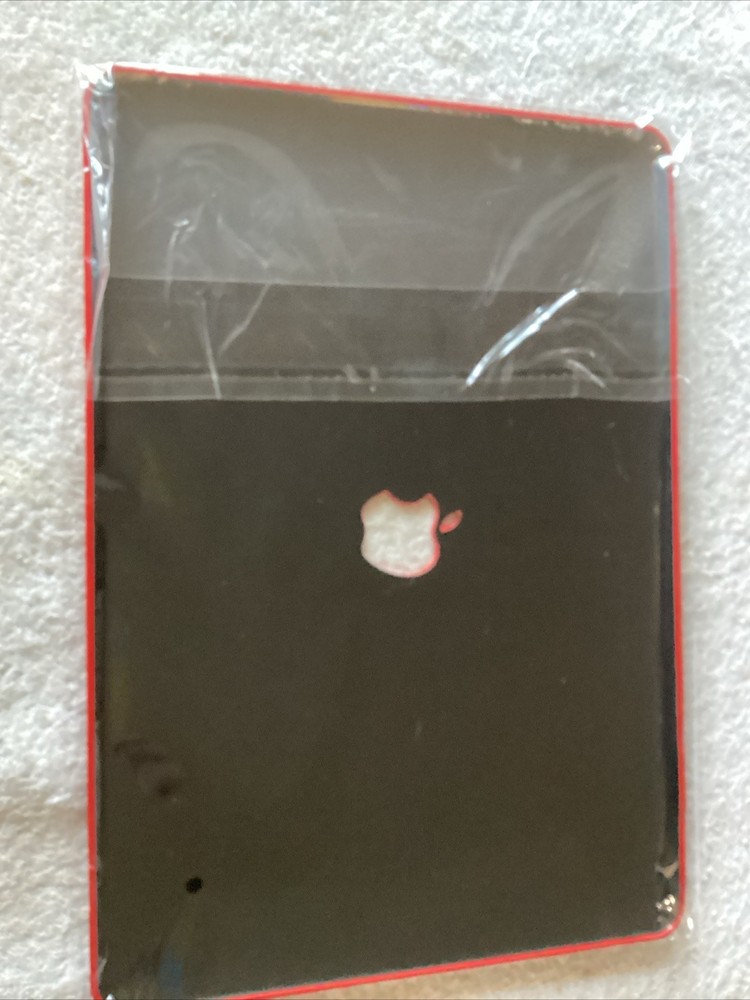 Cherry Case Apple 13 Pro MGRK6