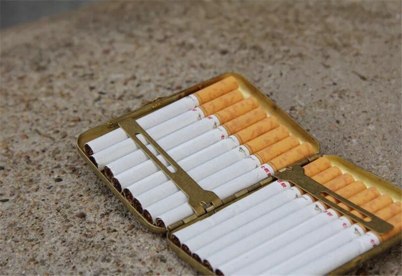 High Grade Collectable Vintage Solid Brass Copper Cigarette Case Holder Box gift