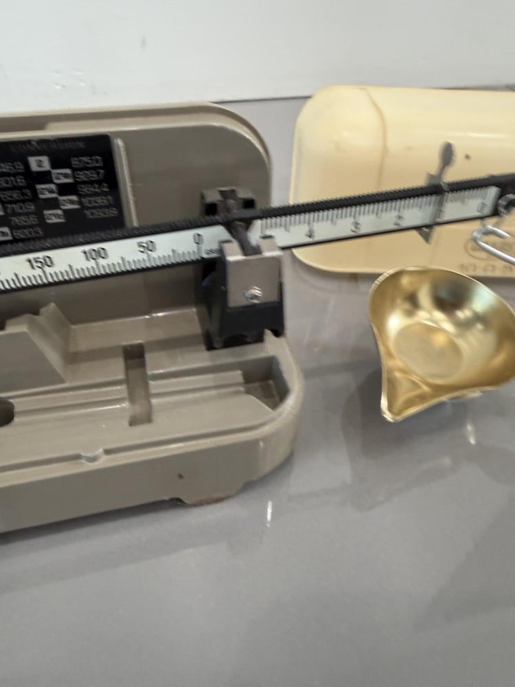 RCBS Reloading Scale 10 • 0 • 5 by Ohaus Mfg.