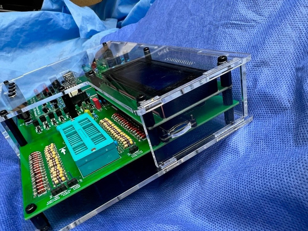 Retro Chip Tester Professional - Complete Assembled Premium Version