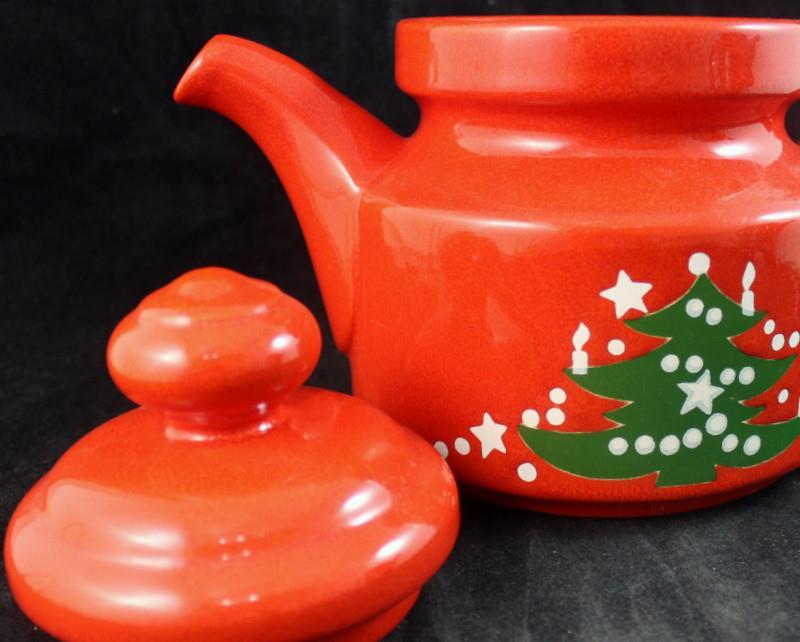 Waechtersbach Christmas Tree Teapot with Lid