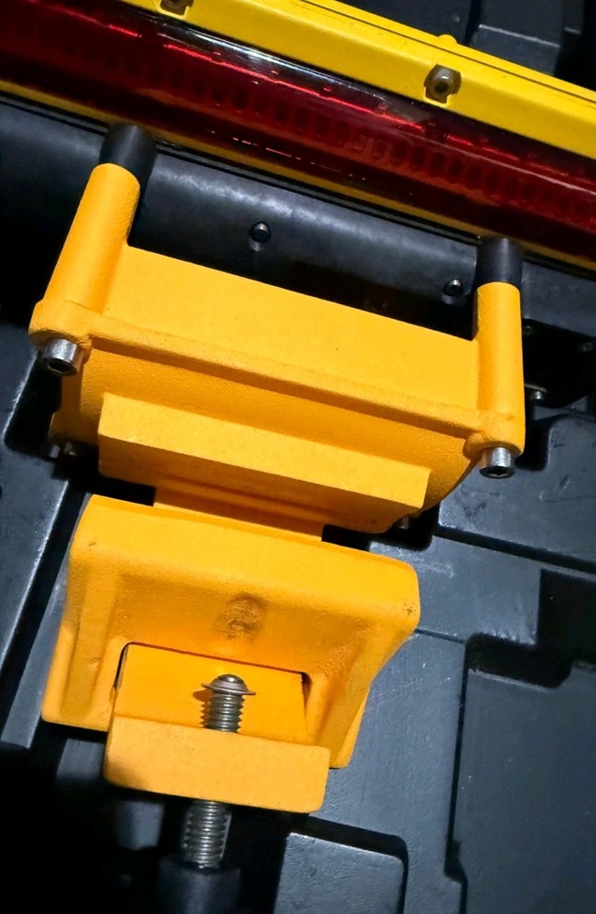 Trimble Laser Screed Receiver Model LR21 with Cable & Carrying Case