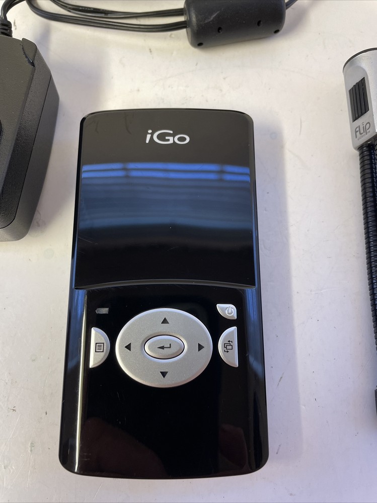 iGo Pocket Projector Slim DLP Texas Instruments: UP2020