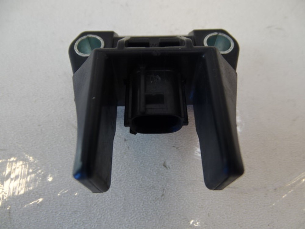 Lexus GX460 sensor crash impact, front 89173-30160