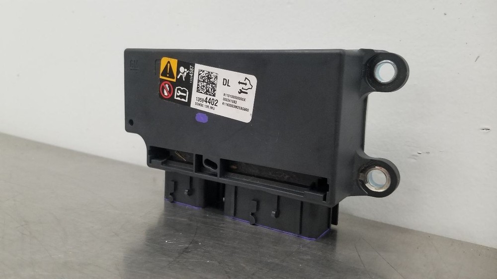 16 CHEVY SILVERADO 2500 SRS CONTROL MODULE 13594402