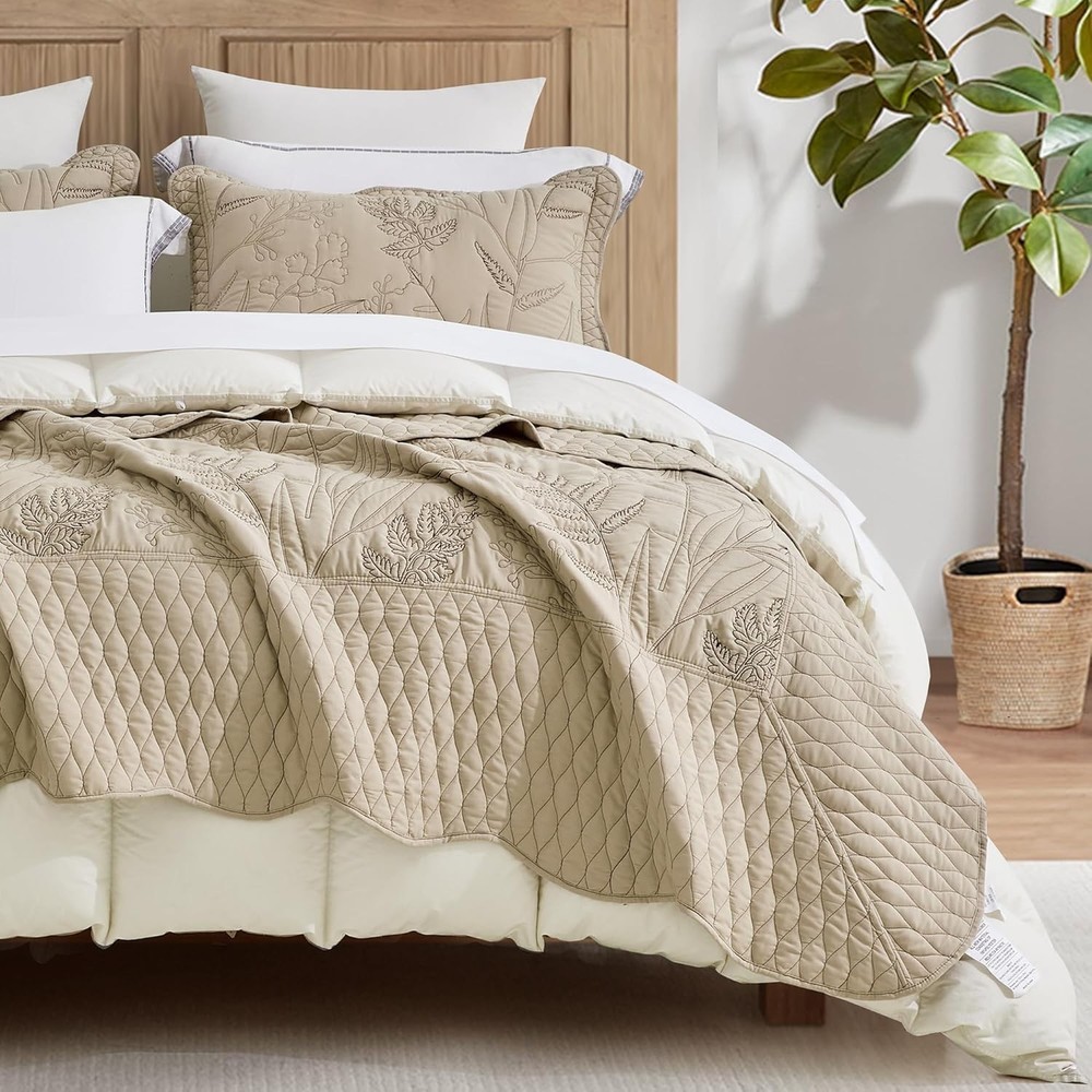 Botanical Oversized Bedspread Queen Size - Leaves Pattern Stitching Quilt Set...