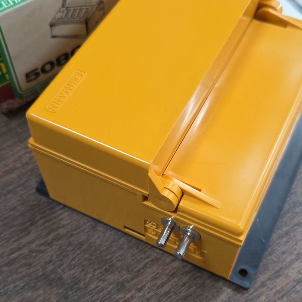 LGB 5080N Switch Control Box Yellow Plastic