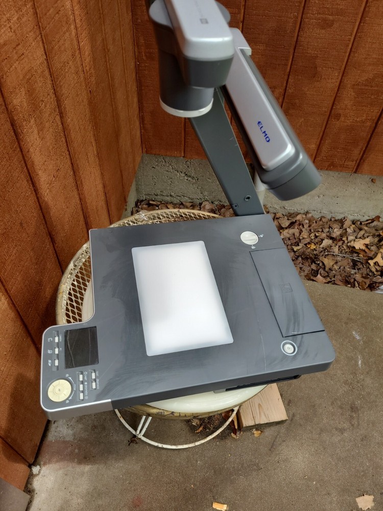 Elmo P100 16x Zoom Visual Presenter Projector Presentation Machine