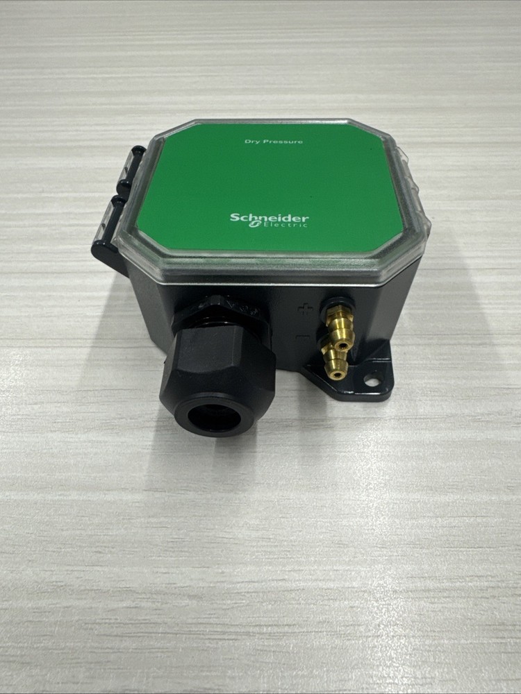 Schneider Electric EPP302 Pressure, Dry, Panel, 0-10 WC, S6 Pressure Sensor