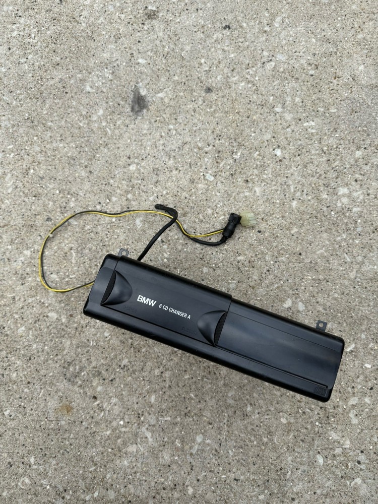 BMW E31 E32 E34 E36 E38 CD CHANGER 6 DISC PLAYER MAGAZINE UNIT MODULE CDX M91
