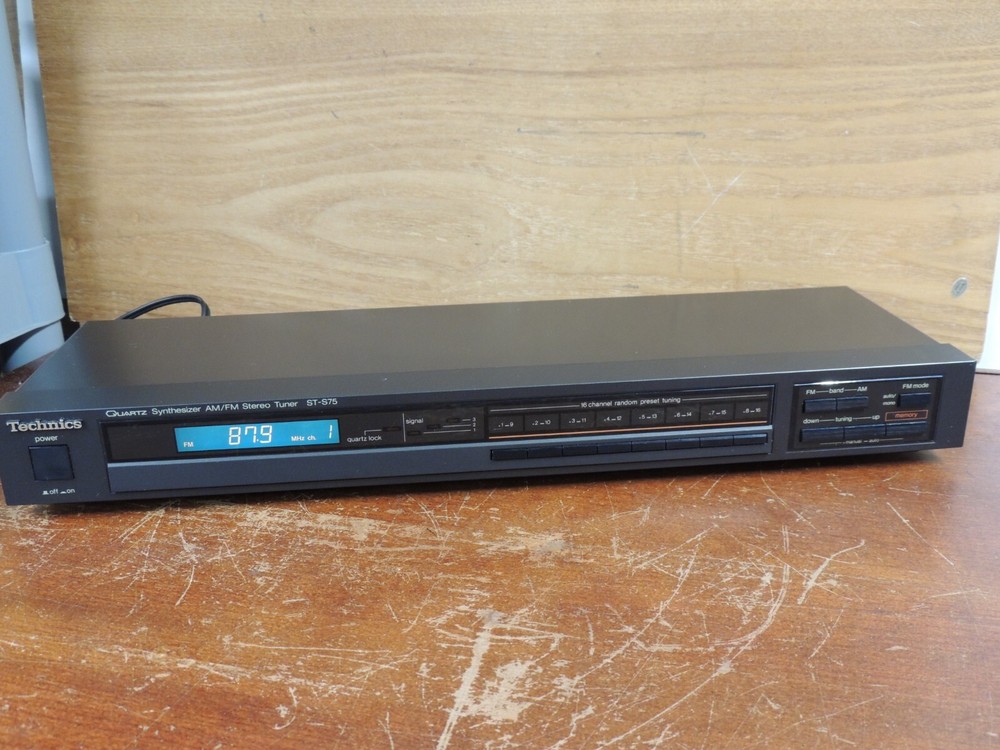 ESTATE Technics ST-S75 AM/FM Digital Tuner