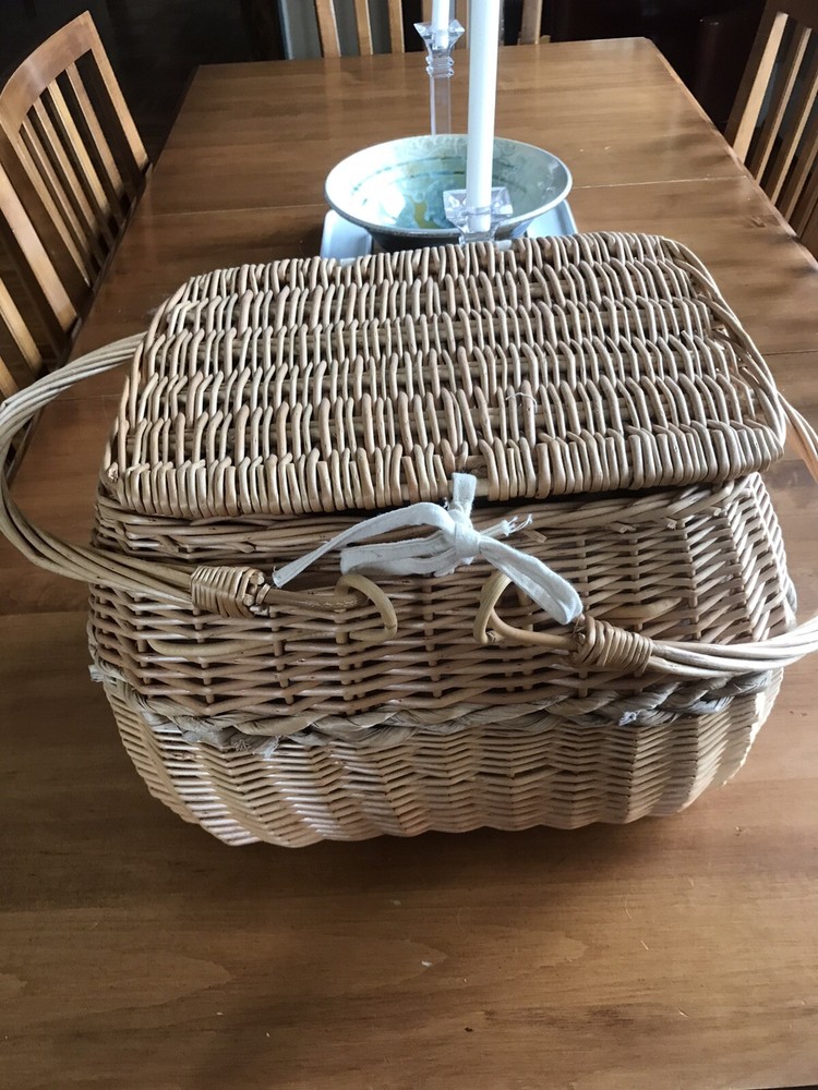 Wicker Picnic Basket for 2 With Plates, Wooden Flatware, Wine Glasses Cut Board