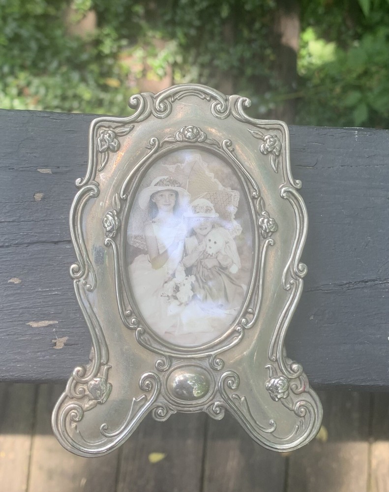 Silver Plated Made in Hong Kong Metal Mini Picture Frame Floral Motif Vintage