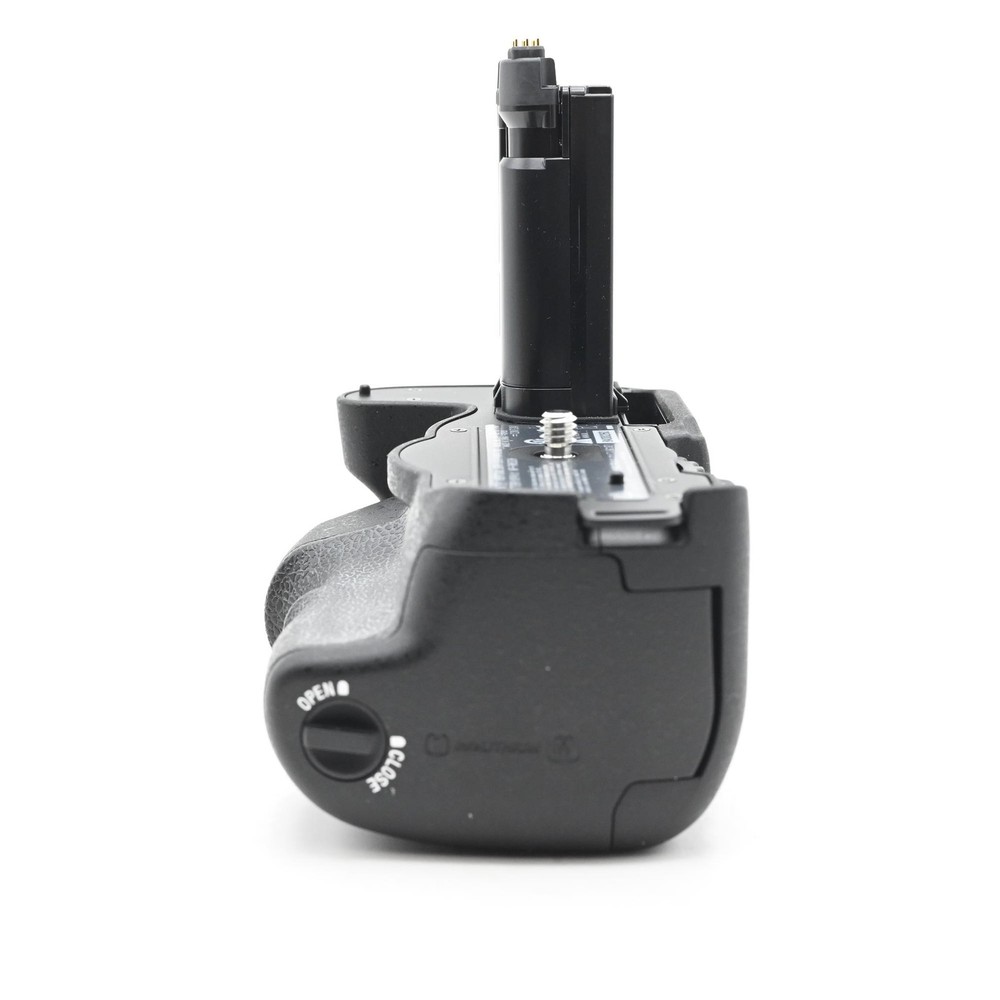 Sony VG-C77AM Vertical Battery Grip for Alpha SLT-A77 #260